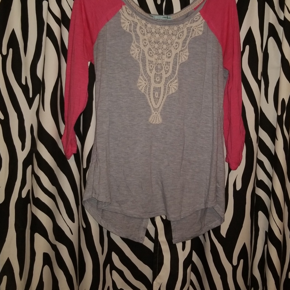 Maurices top